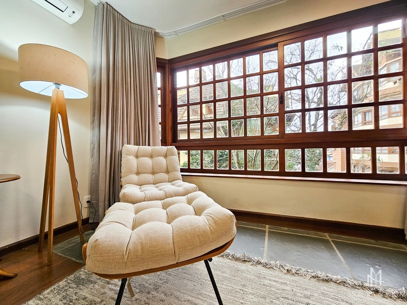 Apartamento Cobertura mobiliado 2 quartos no Centro de Gramado: 2ª foto da galeria de imagens do imóvel