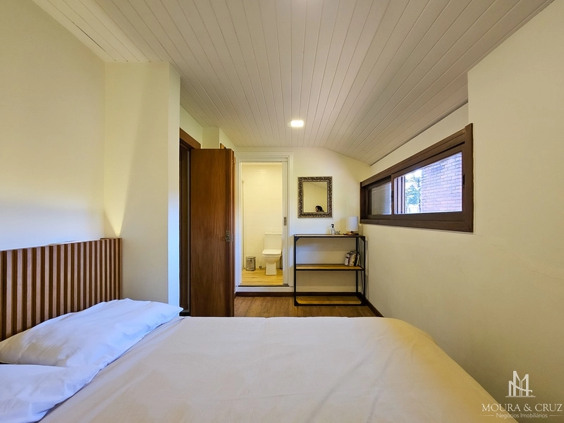 Casa 4 quartos mobiliada em condomínio no Centro de Gramado: 10ª foto da galeria de imagens do imóvel