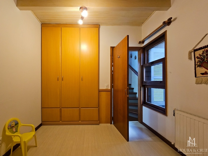 Casa 4 quartos mobiliada em condomínio no Centro de Gramado: 11ª foto da galeria de imagens do imóvel