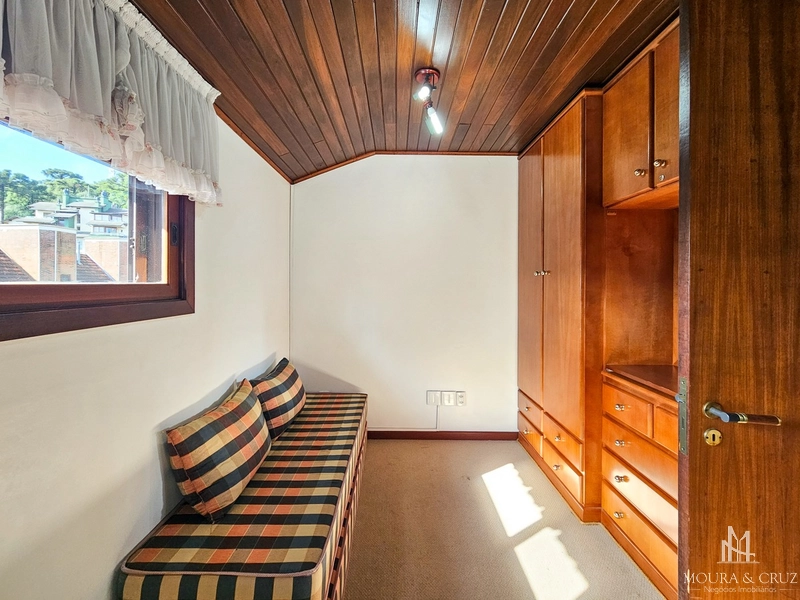 Casa 4 quartos mobiliada em condomínio no Centro de Gramado: 20ª foto da galeria de imagens do imóvel