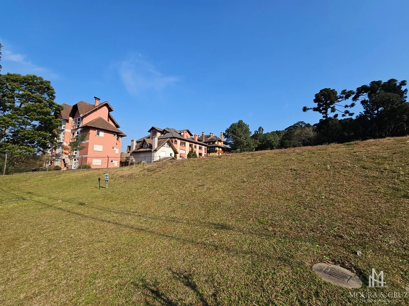 Terreno no Condomínio Altos Pinheiros em Canela: 3ª foto da galeria de imagens do imóvel
