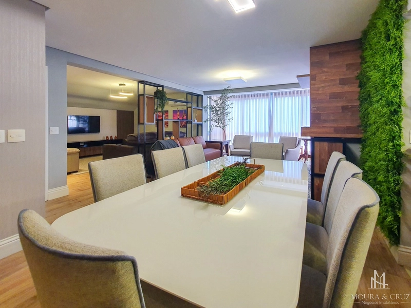 Apartamento Cobertura mobiliada 4 quartos no Centro de Gramado: 3ª foto da galeria de imagens do imóvel