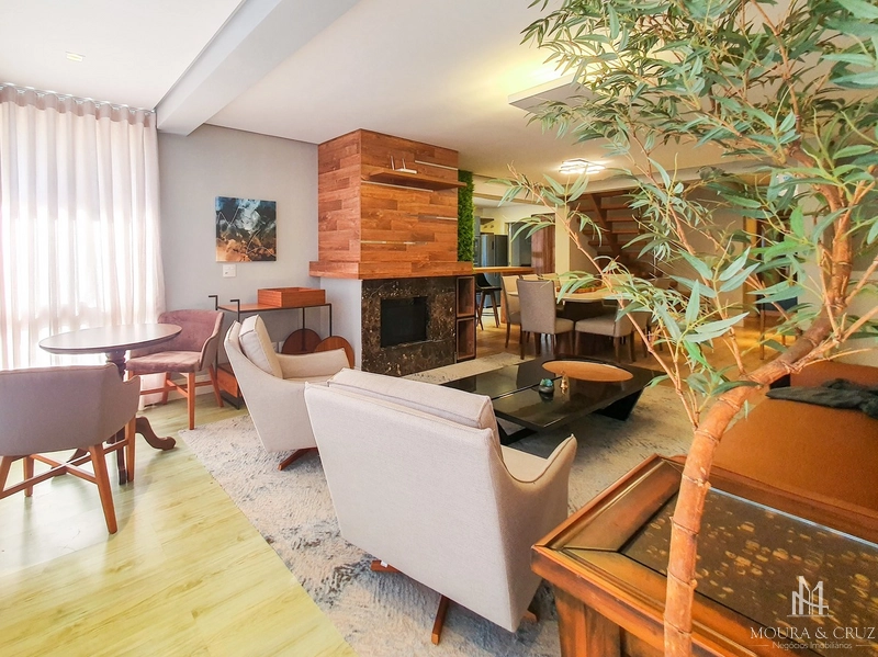 Apartamento Cobertura mobiliada 4 quartos no Centro de Gramado: 5ª foto da galeria de imagens do imóvel