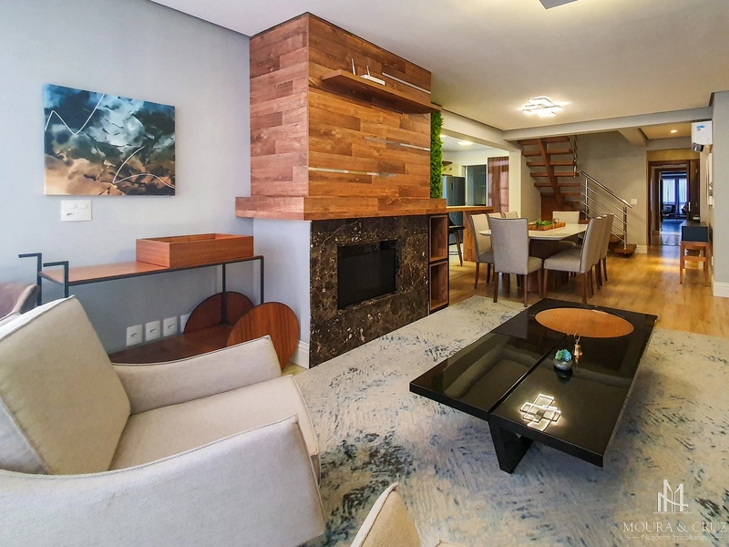 Apartamento Cobertura mobiliada 4 quartos no Centro de Gramado: 1ª foto da galeria de imagens do imóvel