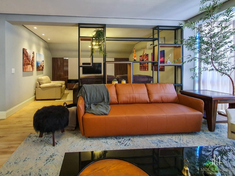 Apartamento Cobertura mobiliada 4 quartos no Centro de Gramado: 4ª foto da galeria de imagens do imóvel