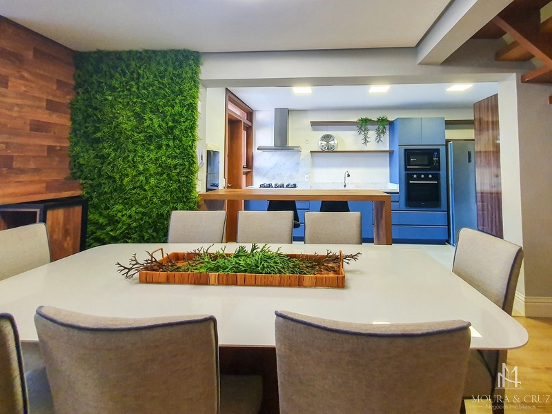 Apartamento Cobertura mobiliada 4 quartos no Centro de Gramado: 8ª foto da galeria de imagens do imóvel
