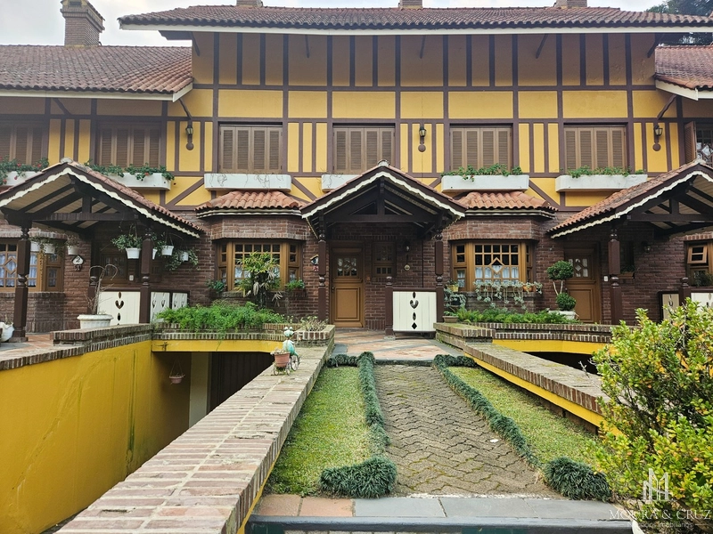 Casa Geminada 3 quartos mobiliada no Planalto em Gramado: 1ª foto da galeria de imagens do imóvel
