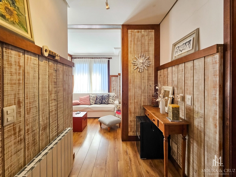 Apartamento 2 quartos mobiliado em Gramado: 2ª foto da galeria de imagens do imóvel