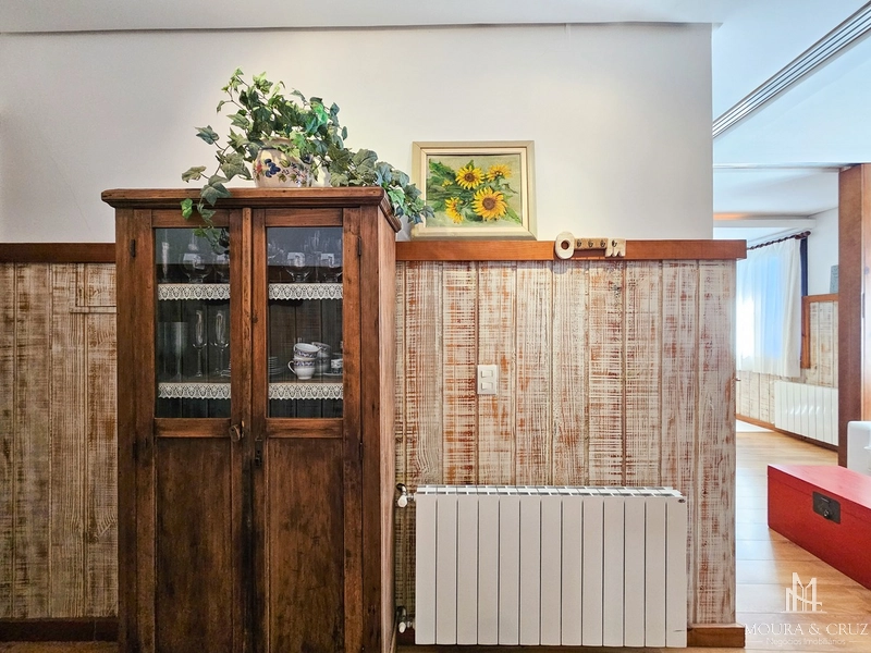 Apartamento 2 quartos mobiliado em Gramado: 3ª foto da galeria de imagens do imóvel