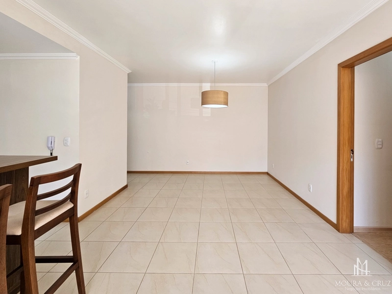 Apartamento 2 quartos semi mobiliado no Centro de Gramado: 3ª foto da galeria de imagens do imóvel
