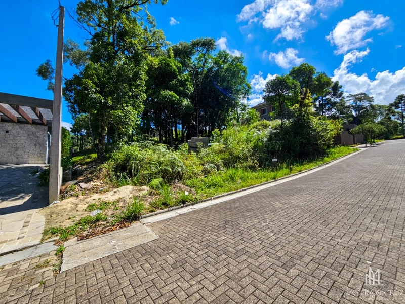 Terreno no Vivendas do Arvoredo em Gramado: 2ª foto da galeria de imagens do imóvel