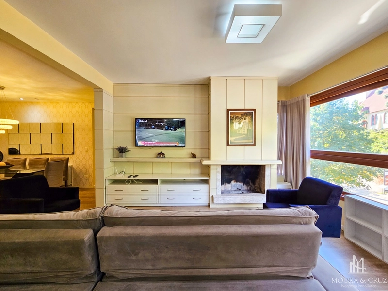 Apartamento 3 quartos mobiliado no Centro de Gramado: 2ª foto da galeria de imagens do imóvel