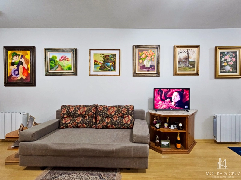 Apartamento JK mobiliado no centro de Gramado: 3ª foto da galeria de imagens do imóvel