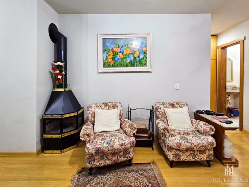 Apartamento JK mobiliado no centro de Gramado: 2ª foto da galeria de imagens do imóvel