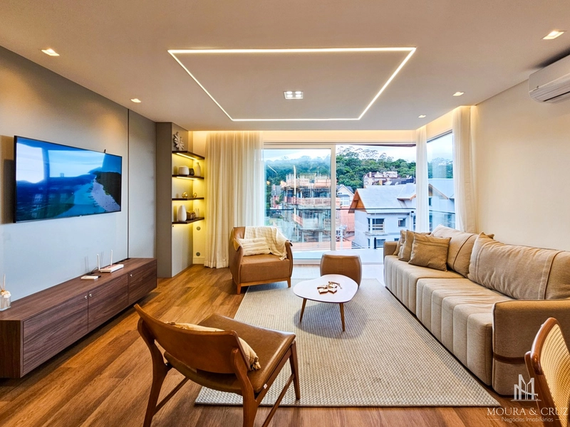 Apartamento mobiliado 2 quartos no Centro de Gramado: 1ª foto da galeria de imagens do imóvel