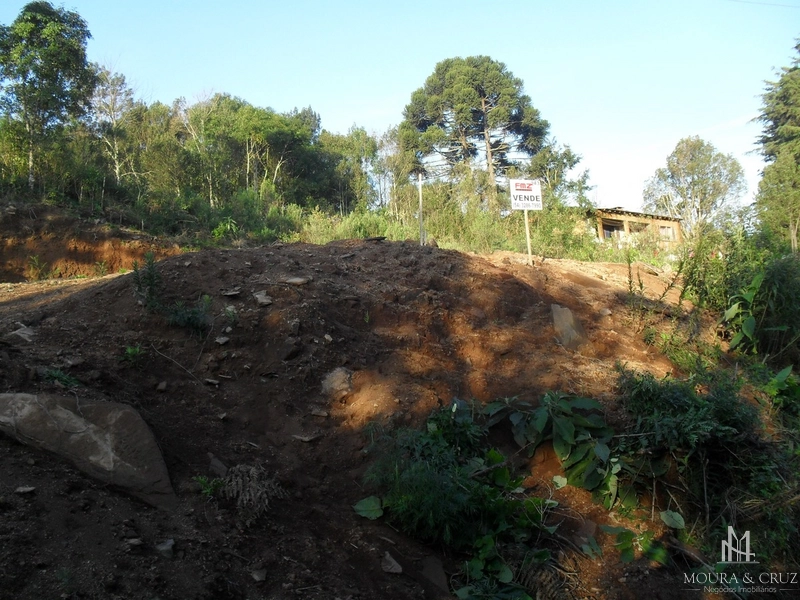 Terreno no Vale dos Pinheiros em Gramado: 1ª foto da galeria de imagens do imóvel
