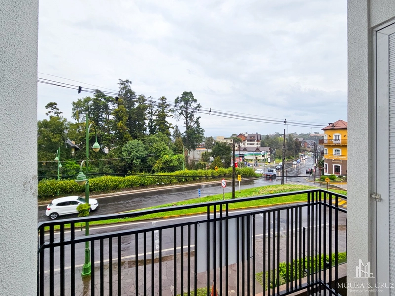 Apartamento 1 quarto mobiliado no Centro de Gramado: 2ª foto da galeria de imagens do imóvel