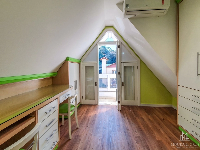 Apartamento 4 quartos mobiliado no Centro de Gramado: 17ª foto da galeria de imagens do imóvel