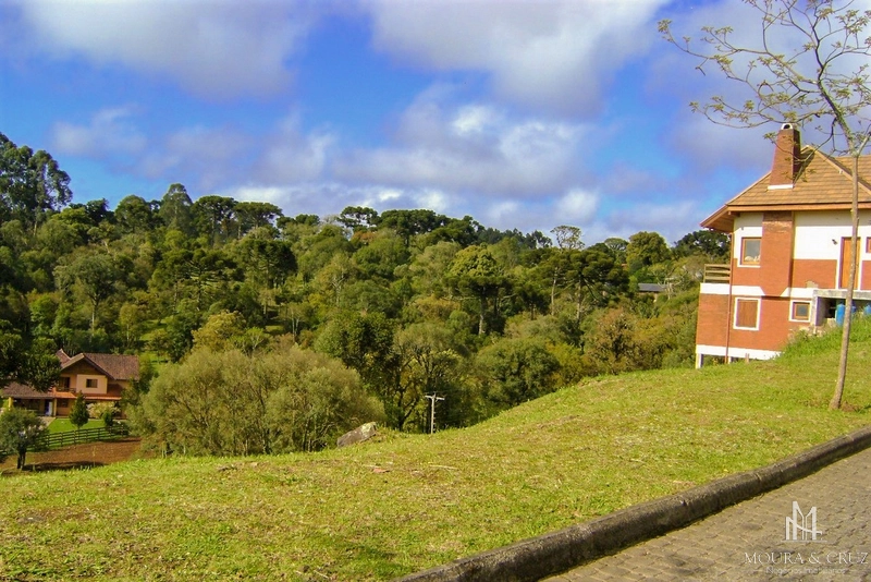 Terreno no Condomínio Saint Moritz em Gramado: 2ª foto da galeria de imagens do imóvel