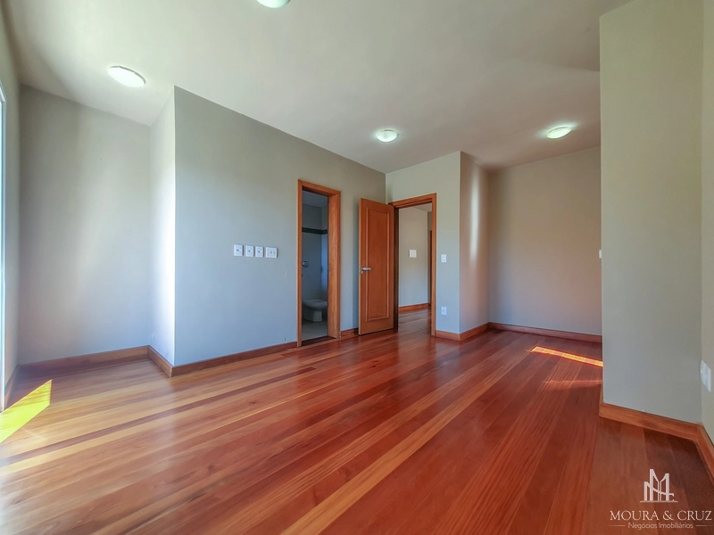 Casa 4 quartos no Condomínio Reserva da Serra em Canela: 15ª foto da galeria de imagens do imóvel