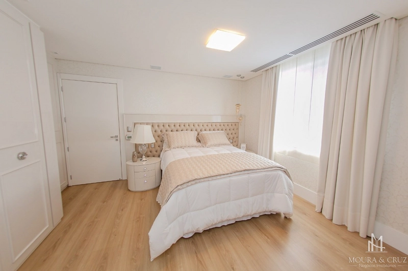 Apartamento Cobertura 4 quartos mobiliado no centro de Gramado: 26ª foto da galeria de imagens do imóvel