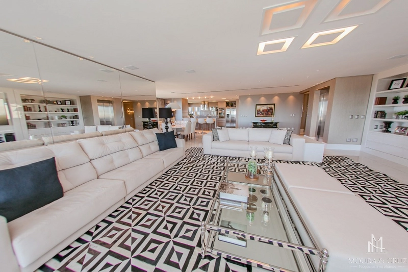 Apartamento Cobertura 4 quartos mobiliado no centro de Gramado: 3ª foto da galeria de imagens do imóvel