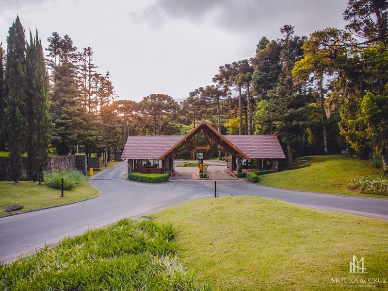 Terreno no Condomínio O Bosque em Gramado: 3ª foto da galeria de imagens do imóvel