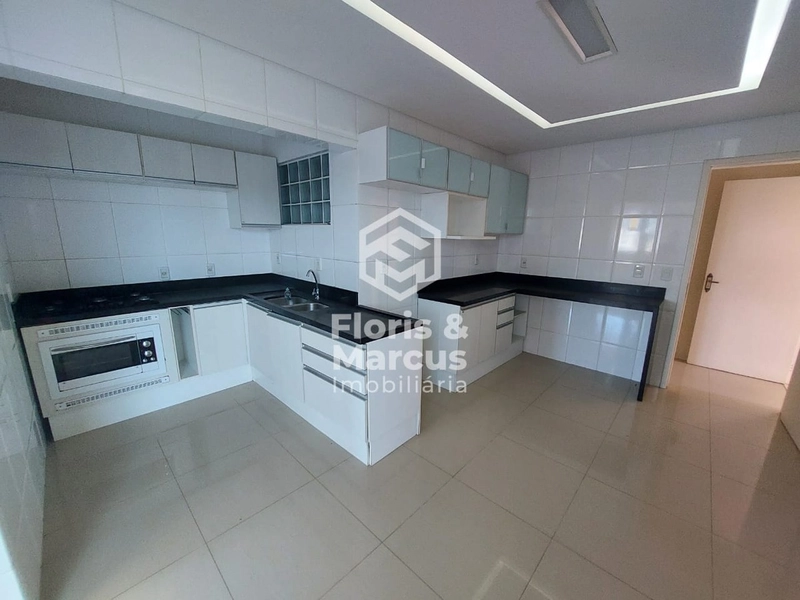 Casa + Ponto comercial a venda: 5ª foto da galeria de imagens do imóvel