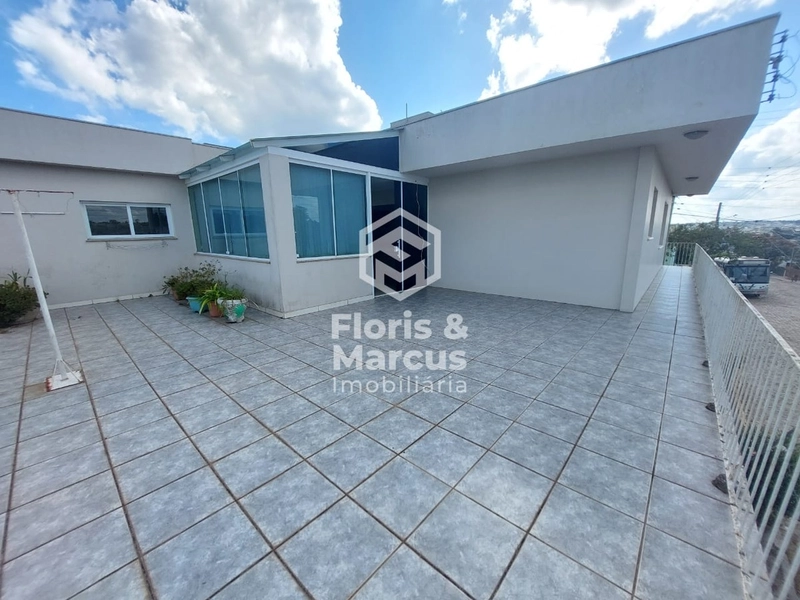 Casa + Ponto comercial a venda: 9ª foto da galeria de imagens do imóvel