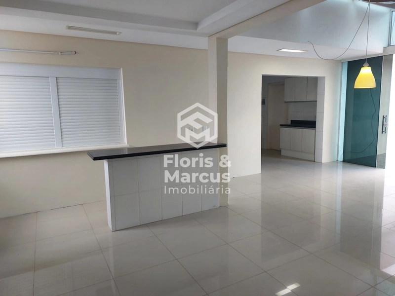 Casa + Ponto comercial a venda: 4ª foto da galeria de imagens do imóvel