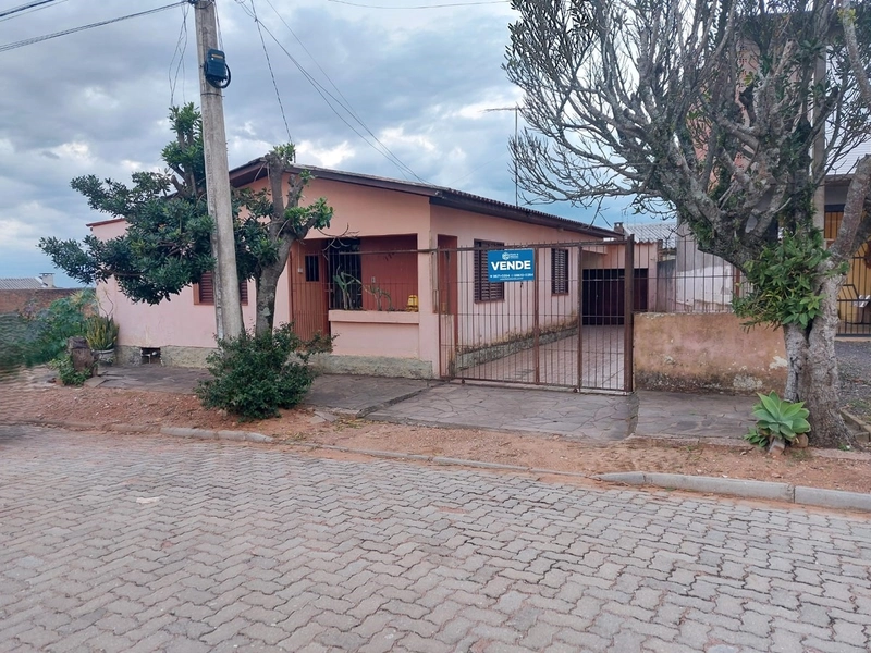 IMÓVEL NA PARTE ALTA DA CIDADE: 2ª foto da galeria de imagens do imóvel