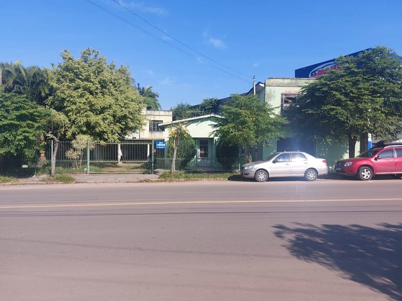 TERRENO EM UM PONTO TOTALMENTE COMERCIAL DISPONÍVEL PARA VENDA