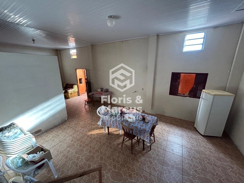 RESIDENCIA/PONTO COMERCIAL.: 4ª foto da galeria de imagens do imóvel