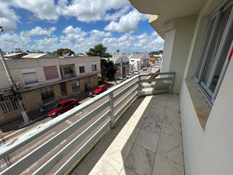 : 2ª foto da galeria de imagens do imóvel