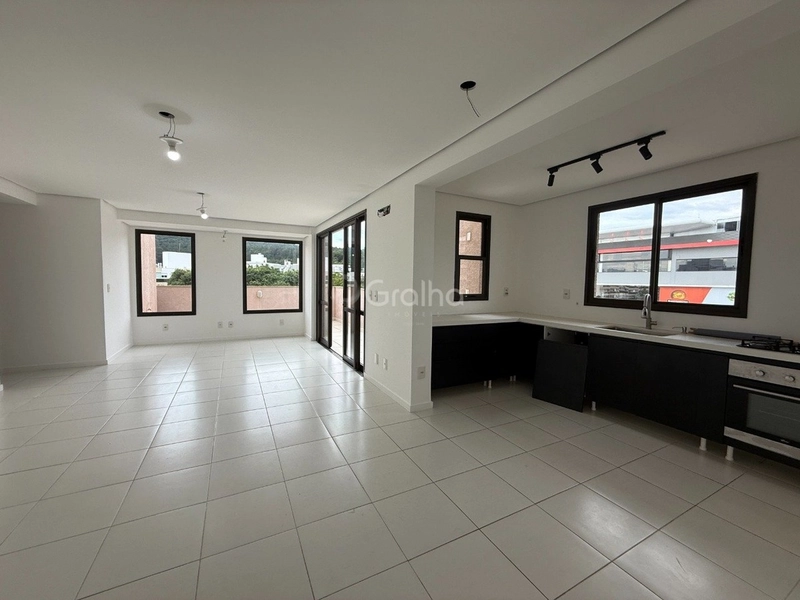 Cobertura 4 quartos - 4 suiteS no Jurerê - Florianópolis: 3ª foto da galeria de imagens do imóvel