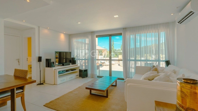 Apartamento 3 dormitórios- 3 suítes - Jurerê: 2ª foto da galeria de imagens do imóvel