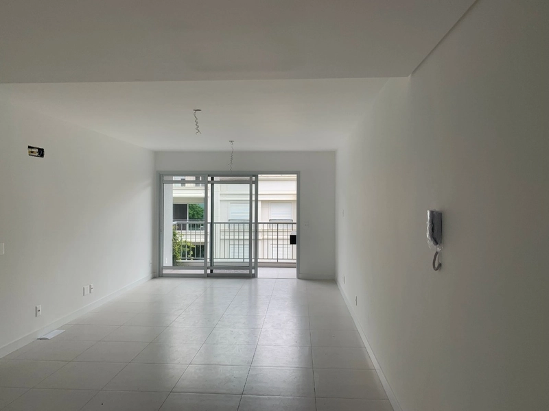 Apartamento 3 dormitórios- 3 suítes - Jurerê: 3ª foto da galeria de imagens do imóvel
