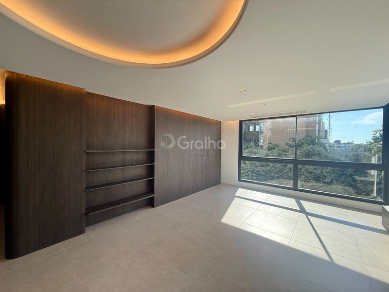 Apartamento 3 dormitórios- 3 suítes - em Jurerê: 3ª foto da galeria de imagens do imóvel