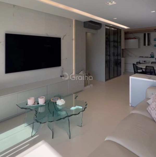Apartamento 2 dormitórios- 2 suítes - em Jurerê: 3ª foto da galeria de imagens do imóvel