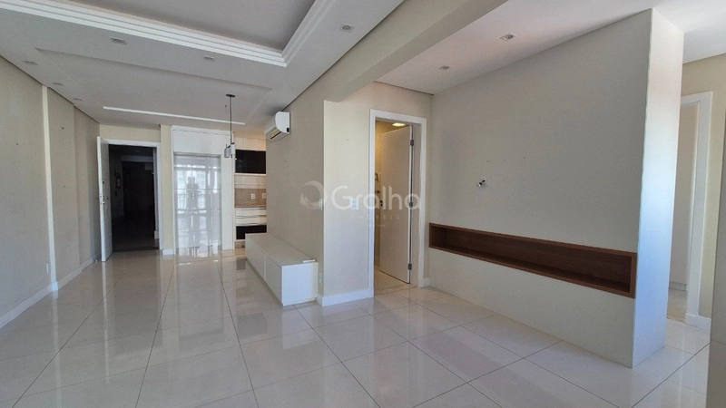 Apartamento 3 dormitórios- 1 suíte - Plaza Viena Centro: 1ª foto da galeria de imagens do imóvel