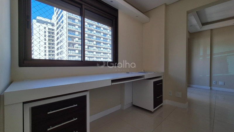 Apartamento 3 dormitórios- 1 suíte - Plaza Viena Centro: 4ª foto da galeria de imagens do imóvel