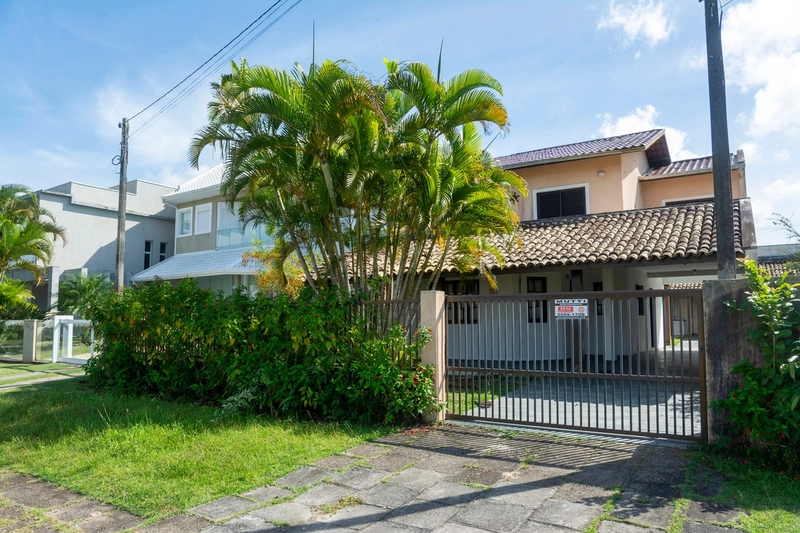 Casa no Balneário Atami em Pontal do Paraná: 2ª foto da galeria de imagens do imóvel