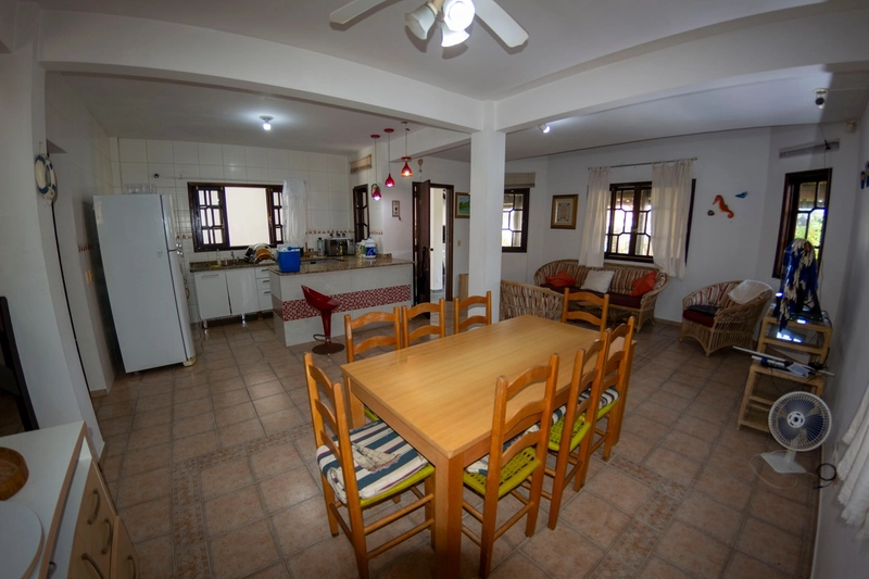 Casa no Balneário Atami em Pontal do Paraná: 13ª foto da galeria de imagens do imóvel