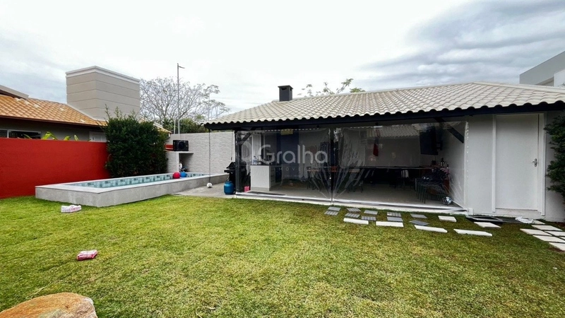 Casa em Jurerê Internacional com 3 quartos 1 suíte: 28ª foto da galeria de imagens do imóvel
