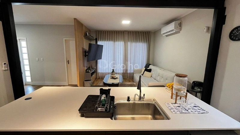 Casa em Jurerê Internacional com 3 quartos 1 suíte: 5ª foto da galeria de imagens do imóvel