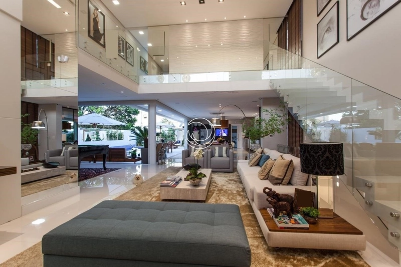 Casa em Jurerê - 4 suítes: 1ª foto da galeria de imagens do imóvel