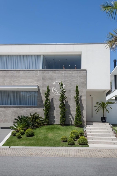 Casa em Jurerê - 4 suítes: 2ª foto da galeria de imagens do imóvel