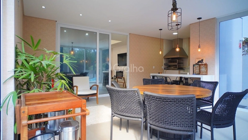 Casa em Jurerê - 4 suítes: 14ª foto da galeria de imagens do imóvel