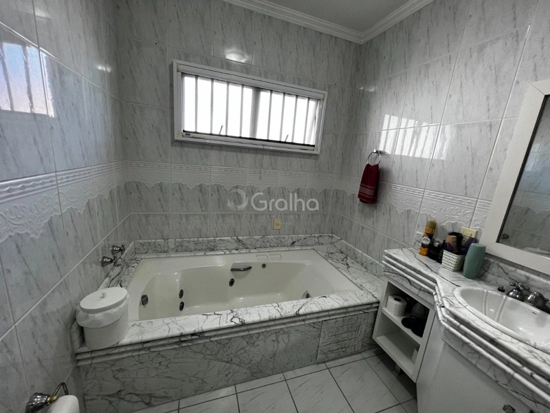 Casa em Jurerê - 3 suítes: 4ª foto da galeria de imagens do imóvel