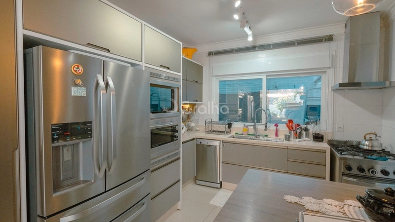 Casa em Jurerê - 5 quartos: 11ª foto da galeria de imagens do imóvel